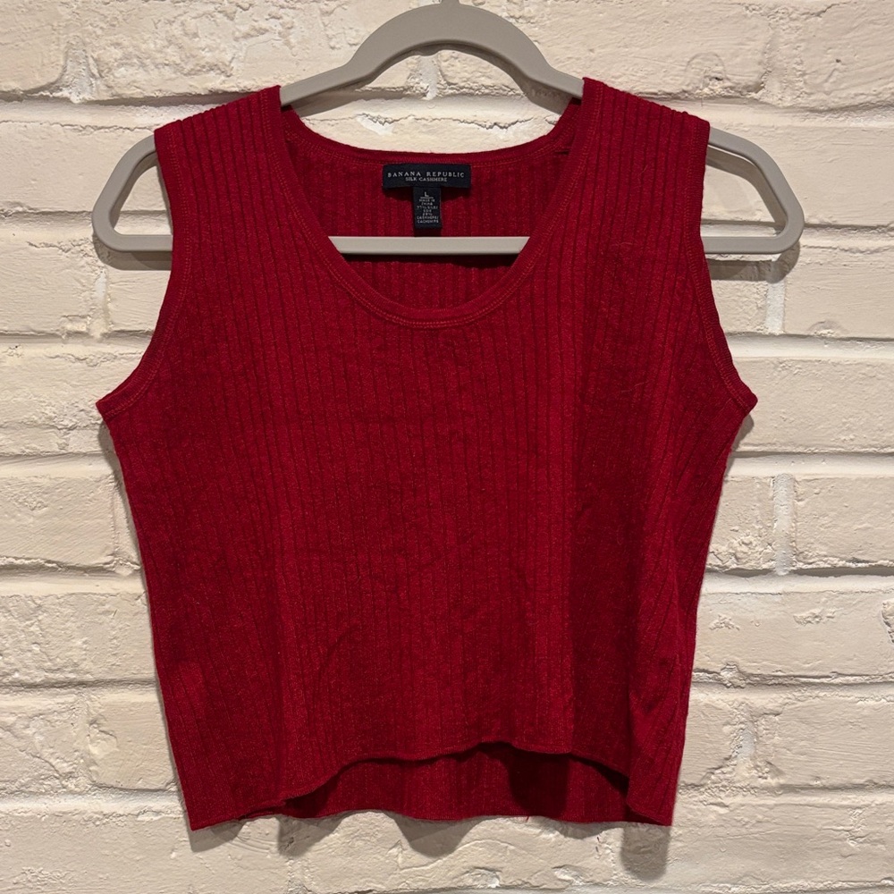 Vintage Banana Republic silk cashmere red cropped tank top